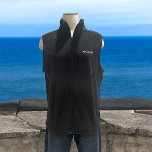 Columbia Fleece Vest M Sleeveless Outdoor Casual Layering‎ Rugged Hiking Cozy